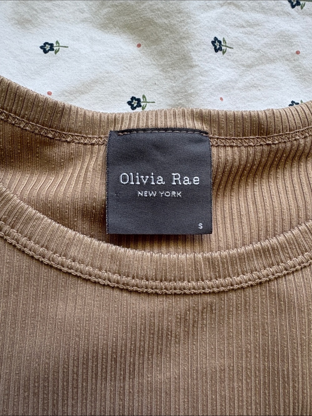 2x Olivia Rae ribbed basic tee - Picture 3 of 5